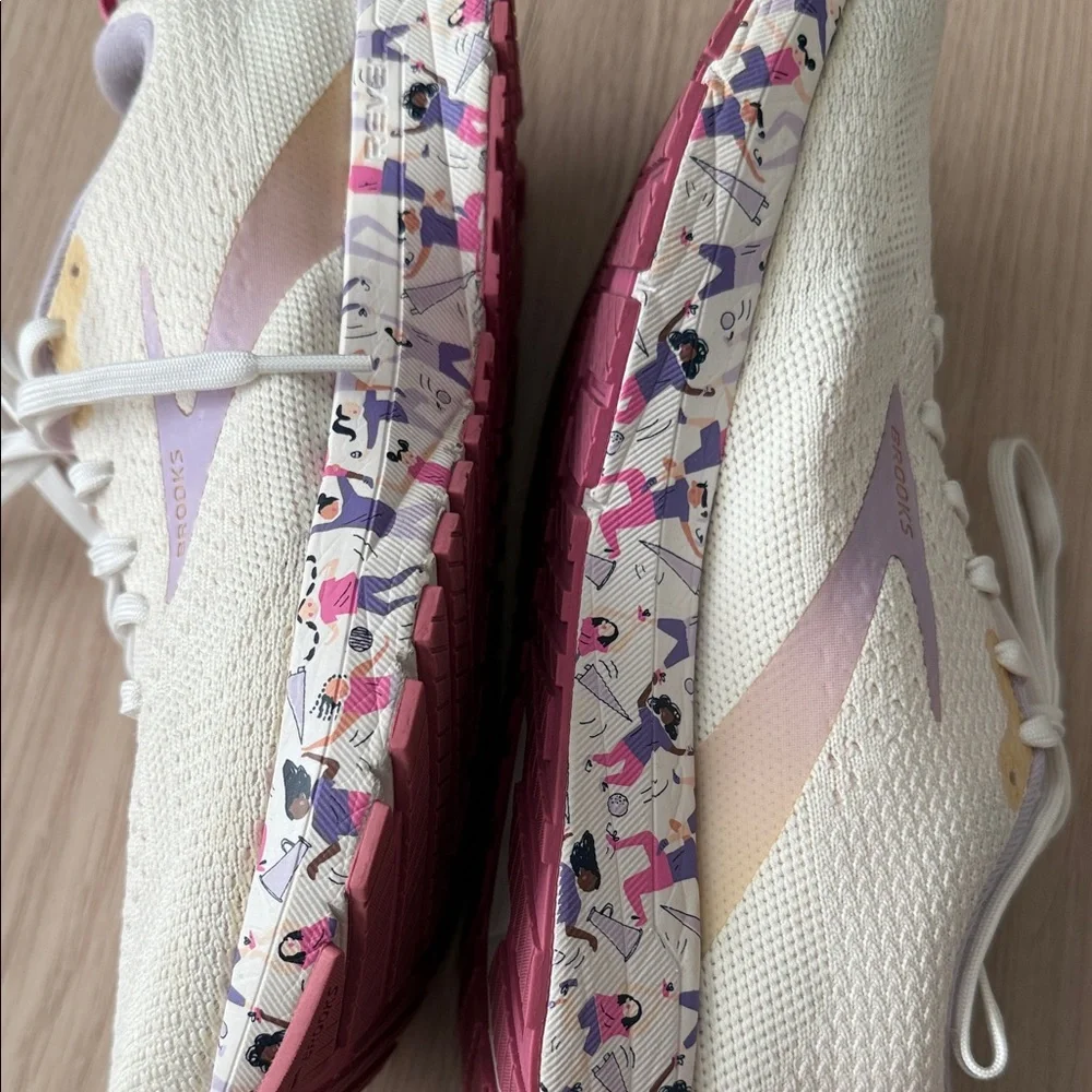 Brooks Women's Light Pink and Lavender Running Shoe - Picture 6 of 10